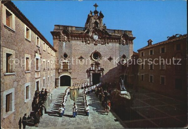 Lluc Santuario Patio Obispo Campins Kloster