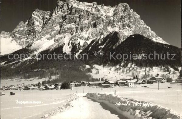 Ehrwald Tirol Winterpanorama mit Zugspitzmassiv Wette