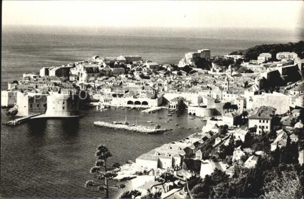 Dubrovnik Ragusa Panorama Blick auf Hafen und Altstadt F