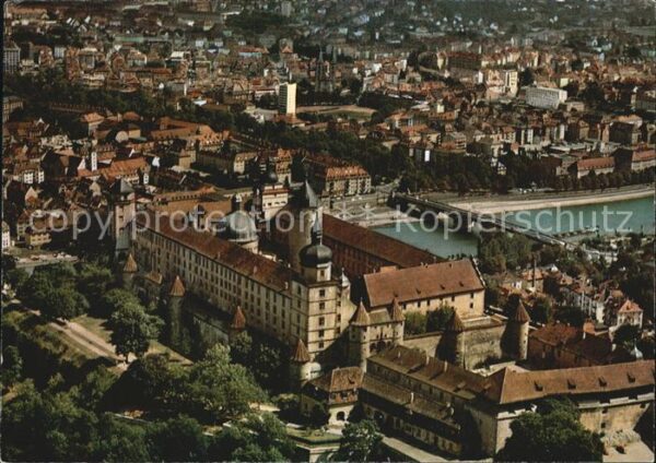 Wuerzburg Festung Marienberg mit Blick auf die St