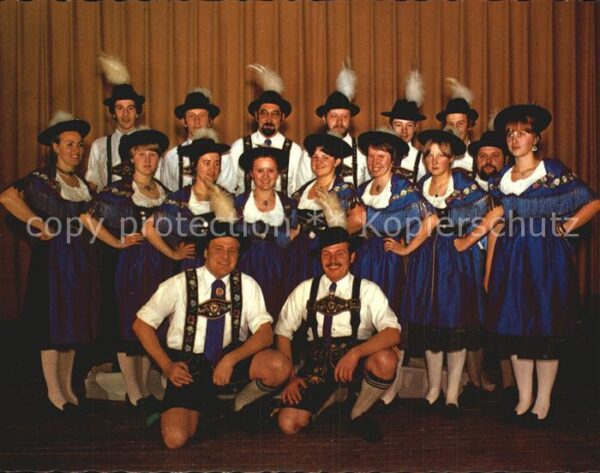 Fuessen Allgaeu Gebirgstrachten und Heimatverein Gruppe