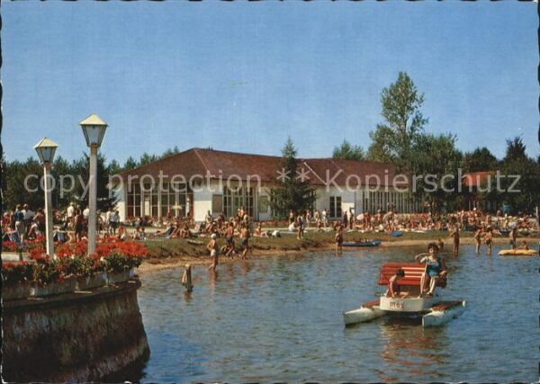 Waging See Strandkurhaus Tretboot