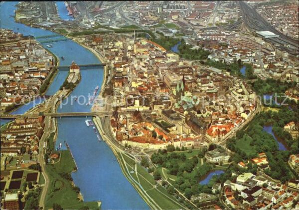 Bremen Stadtkern Weser Fliegeraufnahme