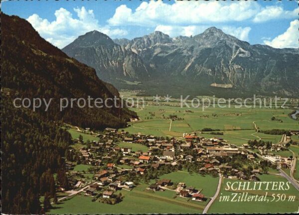 Schlitters Tirol im Zillertal Fliegeraufnahme