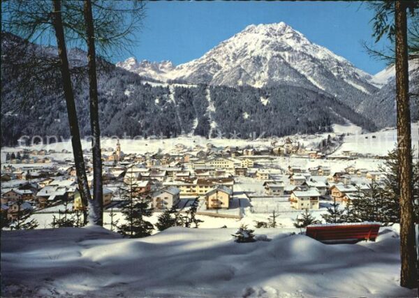 Fulpmes Tirol mit Kalkkögel und Ampferstein