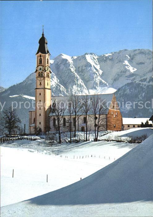 Pfronten Kirche mit Rossberg und Breitenberg