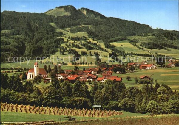 Maria Rain Allgaeu Wallfahrtskirche mit Alpspitze