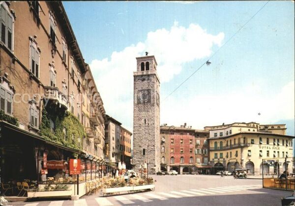 Riva del Garda Piazza III Novembre Torre Apponale