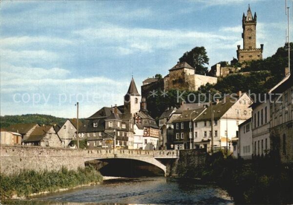 Dillenburg Dillpartie mit Schlossberg