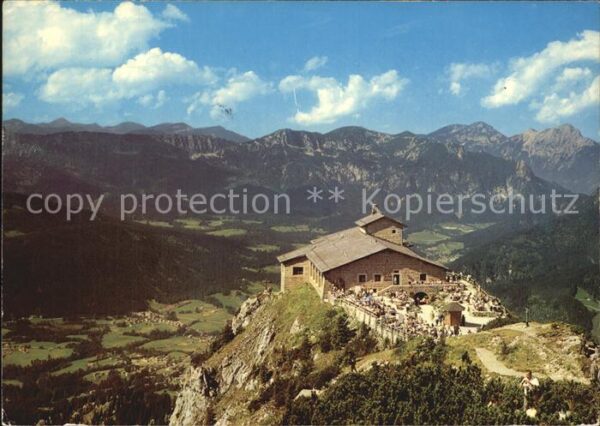 Kehlsteinhaus mit Blick auf Schönau Lattengebirge und
