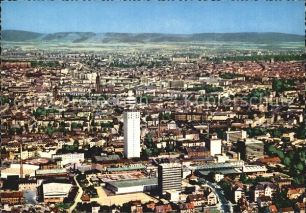 Frankfurt Main Fliegeraufnahme mit Henninger Turm und