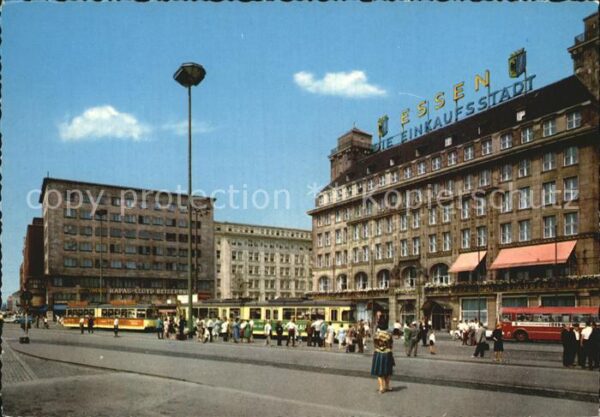 Essen Ruhr Bahnhofsvorplatz mit Hotel Handelshof u