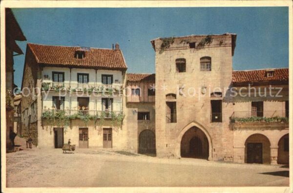 Santillana del Mar Plaza de Isabel
