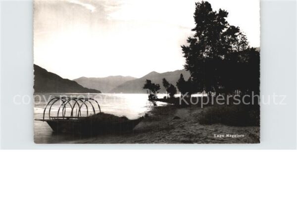 Lago Maggiore Boote am Wasser