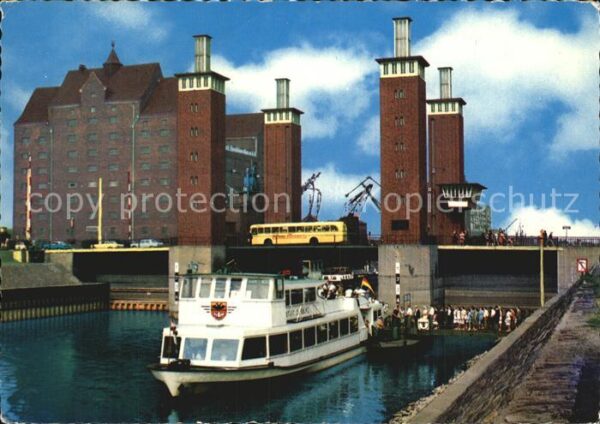 Duisburg Ruhr Schwanentorbrücke