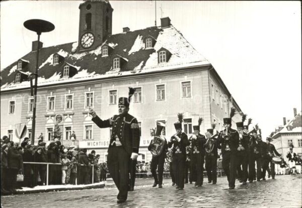Annaberg-Buchholz Erzgebirge Bergparadezur Vorweihnachtszeit