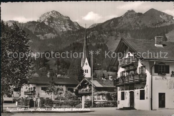 Bayrischzell Rathaus mit Wendelstein