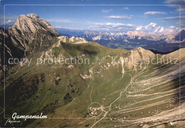 Villnoess Funes Fliegeraufnahme Gasthaus Rifugio