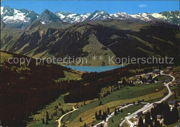 Koenigsleiten mit Zillertaler Alpen Fliegeraufnahme
