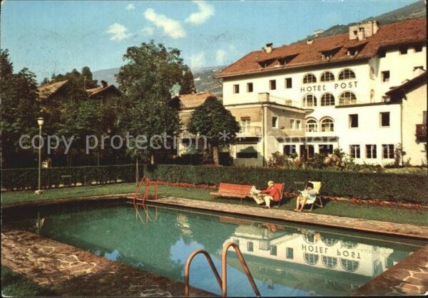 Klausen Eisacktal Suedtirol Hotel Post Schwimmbad