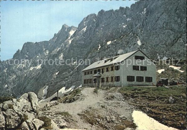 Karwendel Lamsenjochhütte mit Hochnissel und Stei