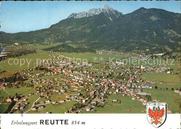 Reutte Tirol mit Lech und Säuling Fliegeraufnahme