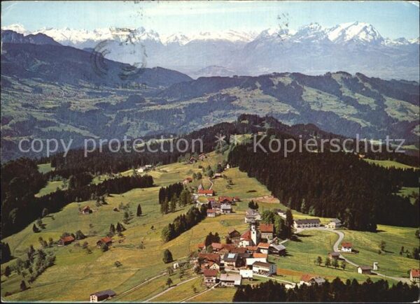 Sulzberg Vorarlberg mit Schweizer Bergen Fliegeraufnahme