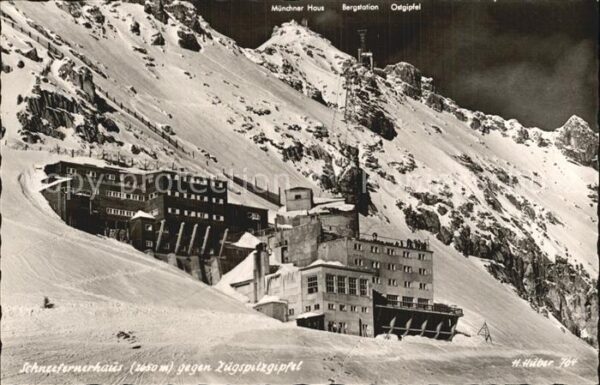 Garmisch-Partenkirchen Schneefernerhaus gegen Zugspitzgipfel i