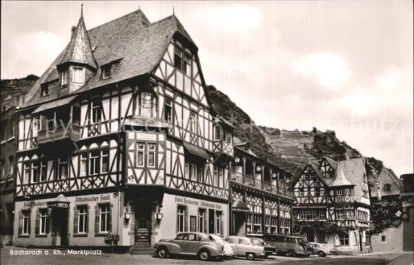 Bacharach Rhein Marktplatz Fachwerkhäuser