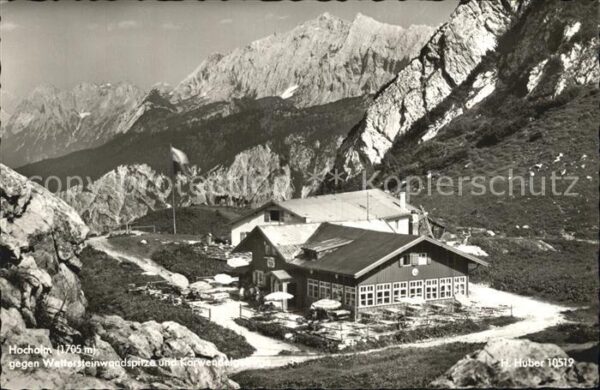Grainau Hochalm gegen Wettersteinwandspitze und