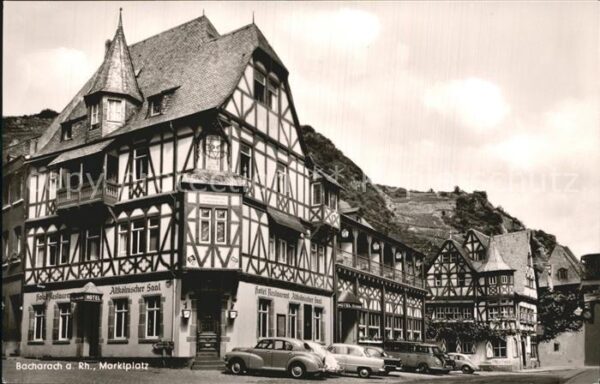Bacharach Rhein Marktplatz Fachwerkhäuser