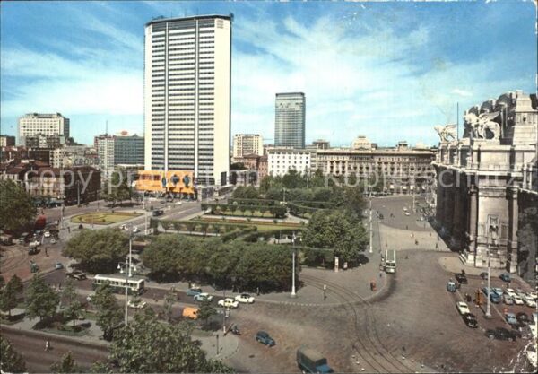 Milano Piazza Duca d Aosta Grattacielo Pirelli