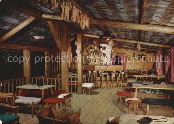 Zell See Bergrestaurant im originellen Alm- und