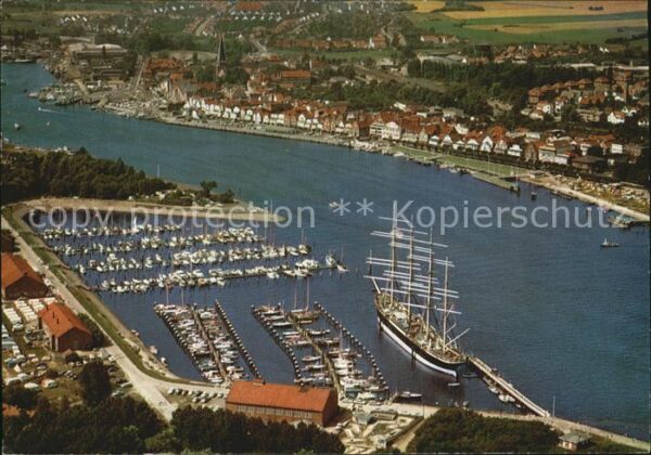 Travemuende Ostseebad Fliegeraufnahme Schiff Passat