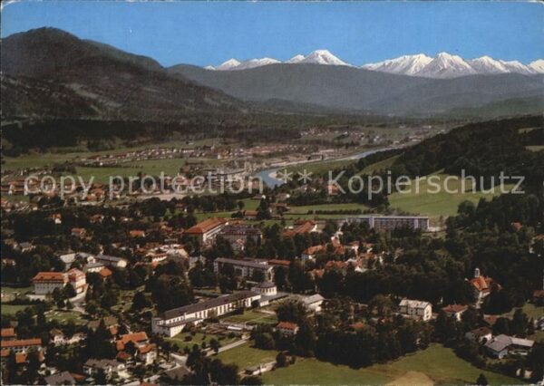 Bad Toelz Fliegeraufnahme Blick ins Isartal und T