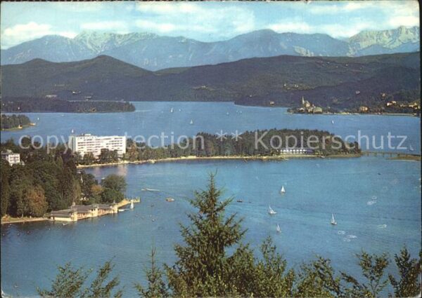 Poertschach Woerthersee Blick über den See Alpenpanorama