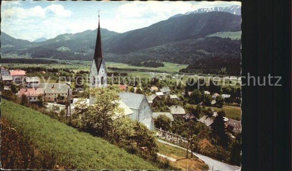 Berg Drautal Kirche Ortsansicht