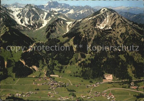 Tannheimertal Schattenwald Fliegeraufnahme mit Rhones