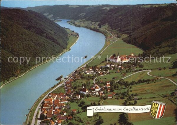 Engelhartszell Donau Oberoesterreich Trappistenkloster Engelszell Fliegerauf