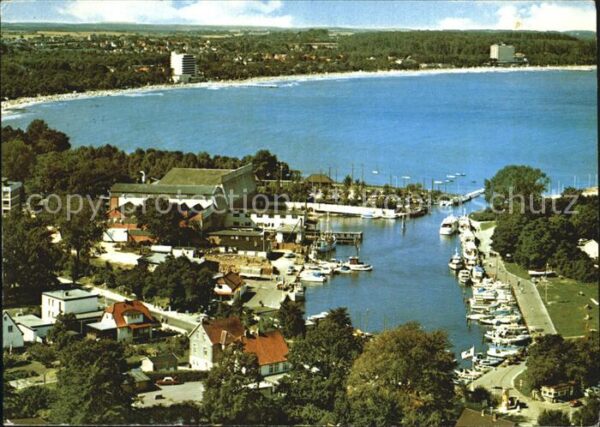 Niendorf Ostseebad Hafen mit Blick auf Timmendorfer Strand