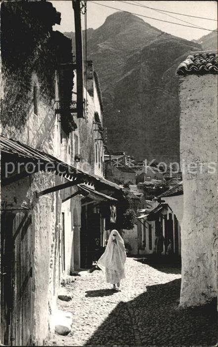 Xauen Calle Medaka