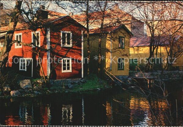 Norrtaelje Alte Häuser am Fluss