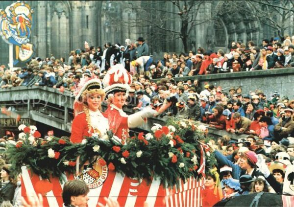 Koeln Rhein Tanzpaar der Roten Funken Rosenmontagsz