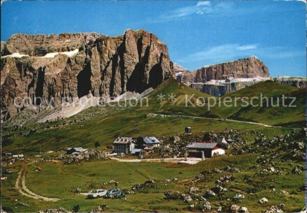 Passo Sella Sellajoch Berghaus