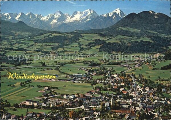 Windischgarsten Fliegeraufnahme mit Totem Gebirge