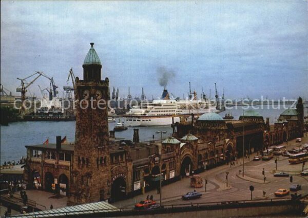 Faehre Ferry Bac Traghetto-- MS Europa Hamburg St. Pauli Landungsbrü
