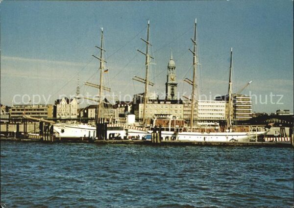 Segelschiffe Sea Cloud Hamburg Landungsbrücken