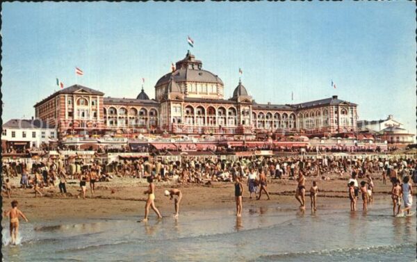 Scheveningen Strand mit Kurhaus