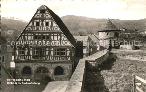 Doerrenbach Rathaus mit Kirchenfestung