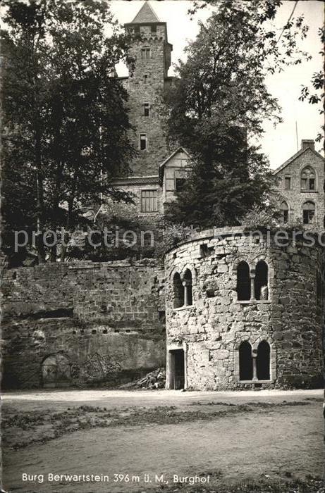 Berwartstein Burg Berwartstein Burghof Burgwirtschaf